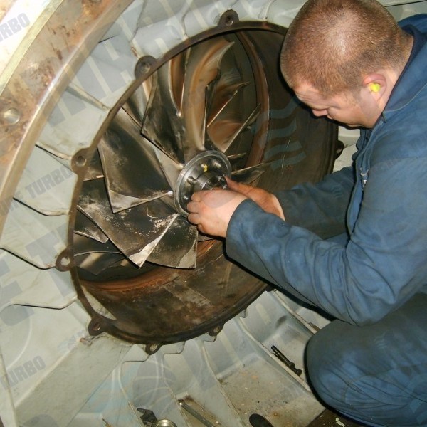 TCA66 removing compressor wheel fastening super bolt device